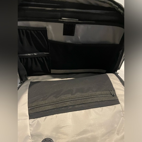 NOMATIC Graphite Gray Messenger Briefcase Laptop Crossbody Bag - Picture 7 of 7